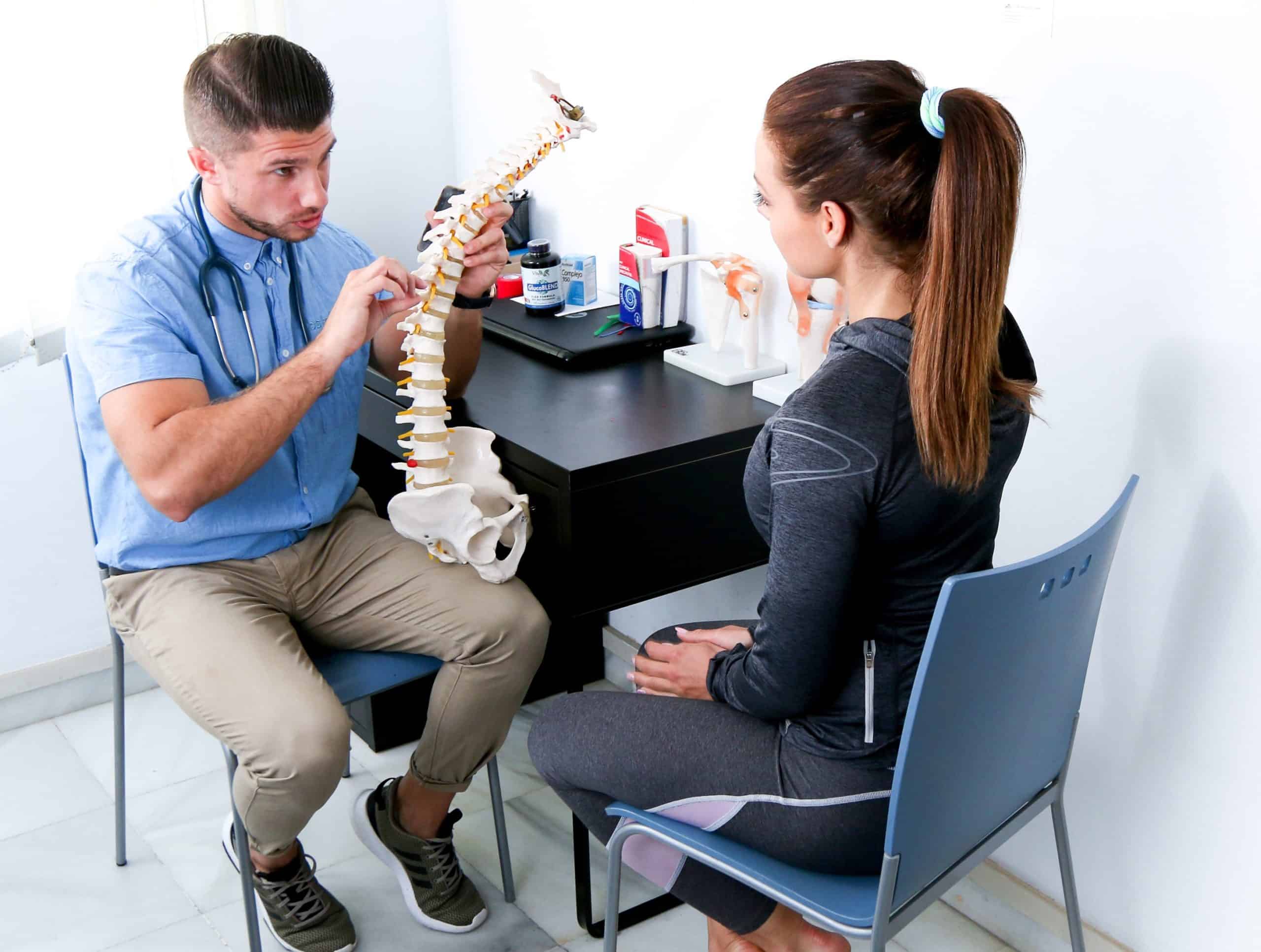 Comparing Chiropractors: How to Find the Right One for You